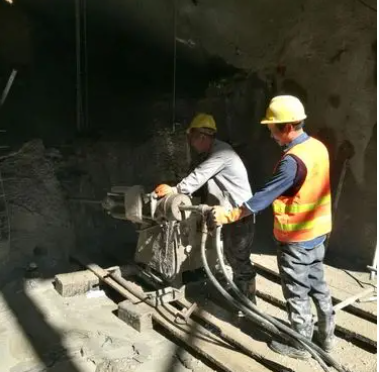 定日水下抗分散灌浆料特点 水下不分散注浆料介绍